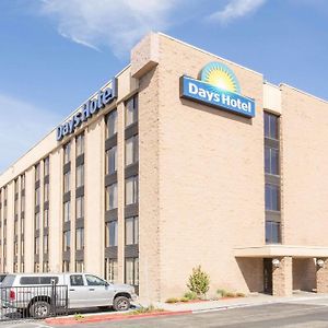 Days Hotel By Wyndham Oakland Airport-Coliseum